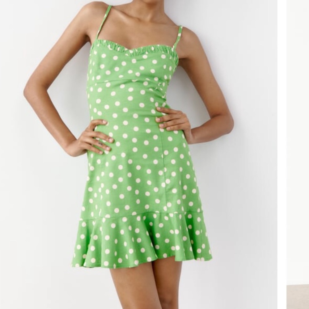 Green linen polka dot summer dress Zara spring summer collection